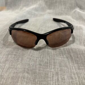 Oakley Commit Sunglasses 03-786   62/12 Black/ Brown